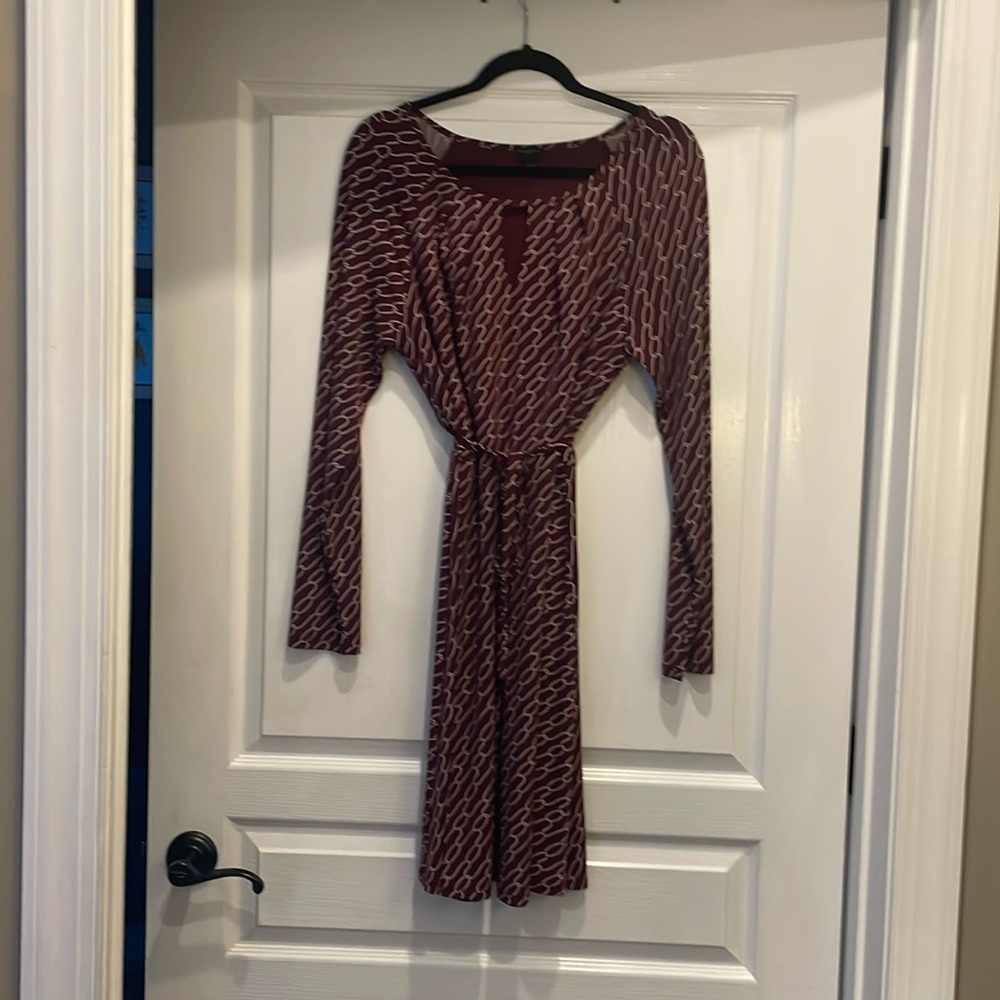 Ann Taylor Factory maroon chain detail dress with fabric belt.